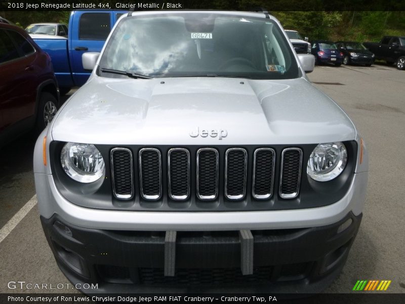 Glacier Metallic / Black 2018 Jeep Renegade Latitude 4x4