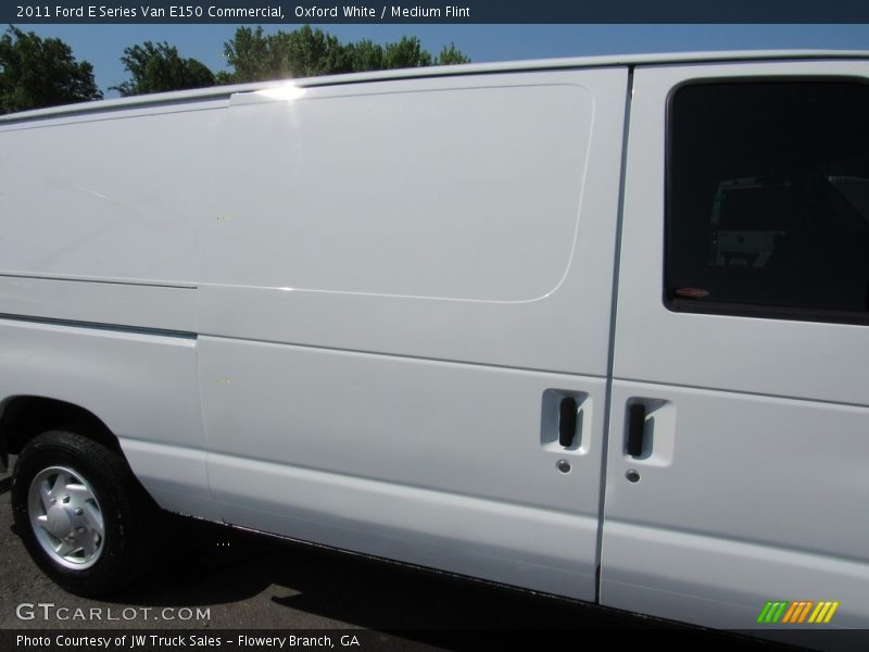 Oxford White / Medium Flint 2011 Ford E Series Van E150 Commercial