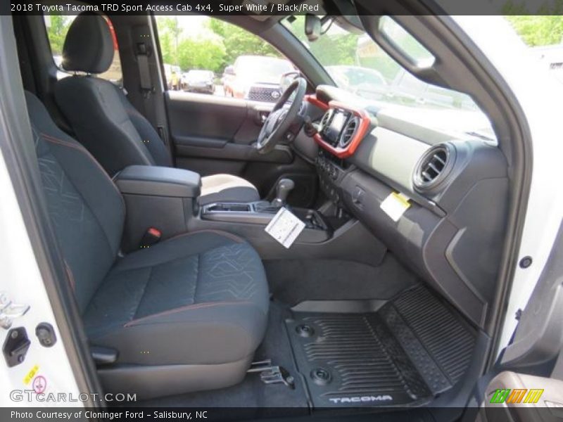 Super White / Black/Red 2018 Toyota Tacoma TRD Sport Access Cab 4x4