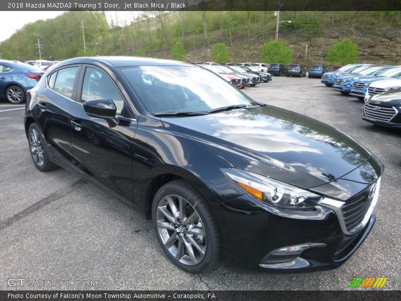 Front 3/4 View of 2018 MAZDA3 Touring 5 Door