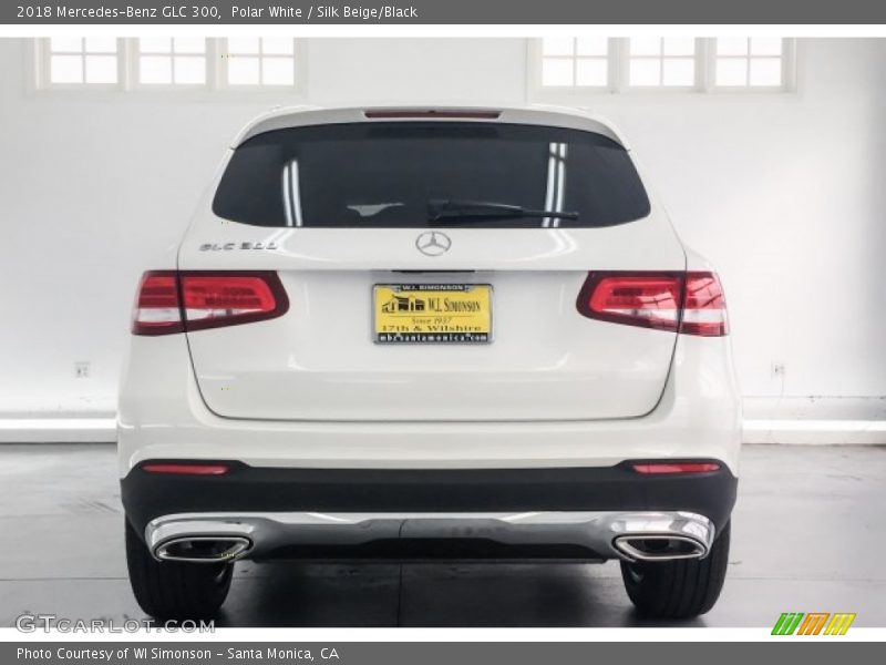 Polar White / Silk Beige/Black 2018 Mercedes-Benz GLC 300