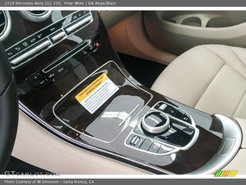 Polar White / Silk Beige/Black 2018 Mercedes-Benz GLC 300