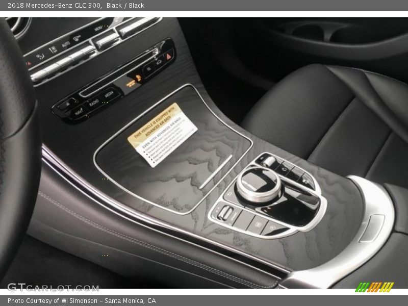 Black / Black 2018 Mercedes-Benz GLC 300