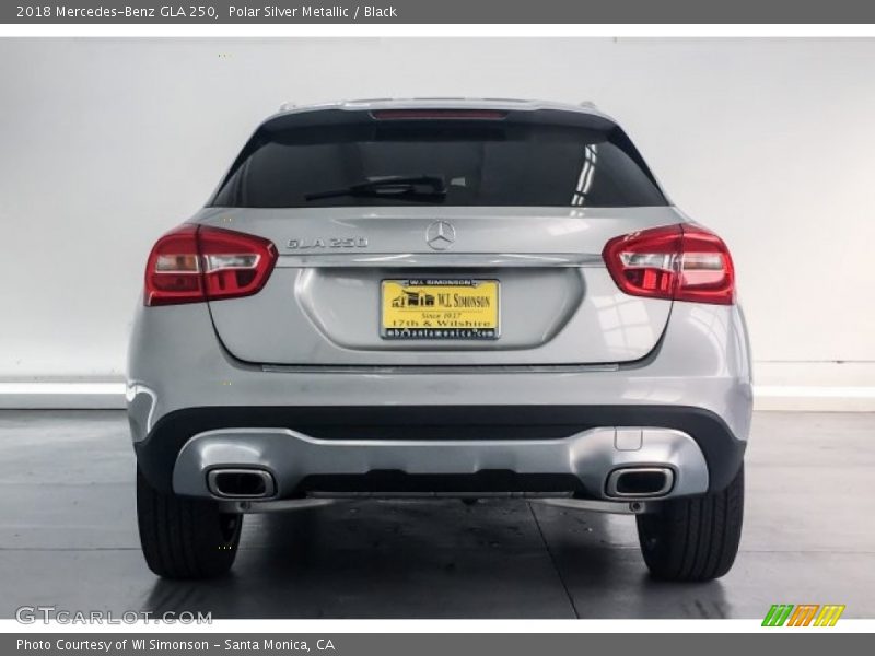 Polar Silver Metallic / Black 2018 Mercedes-Benz GLA 250