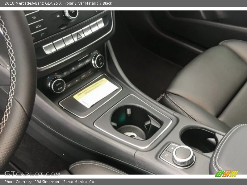 Polar Silver Metallic / Black 2018 Mercedes-Benz GLA 250