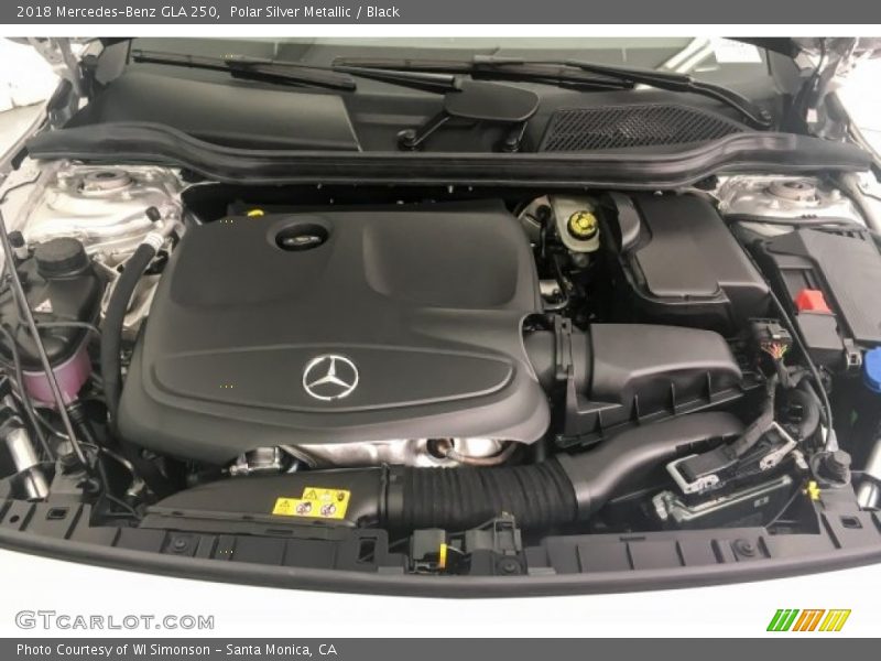 Polar Silver Metallic / Black 2018 Mercedes-Benz GLA 250