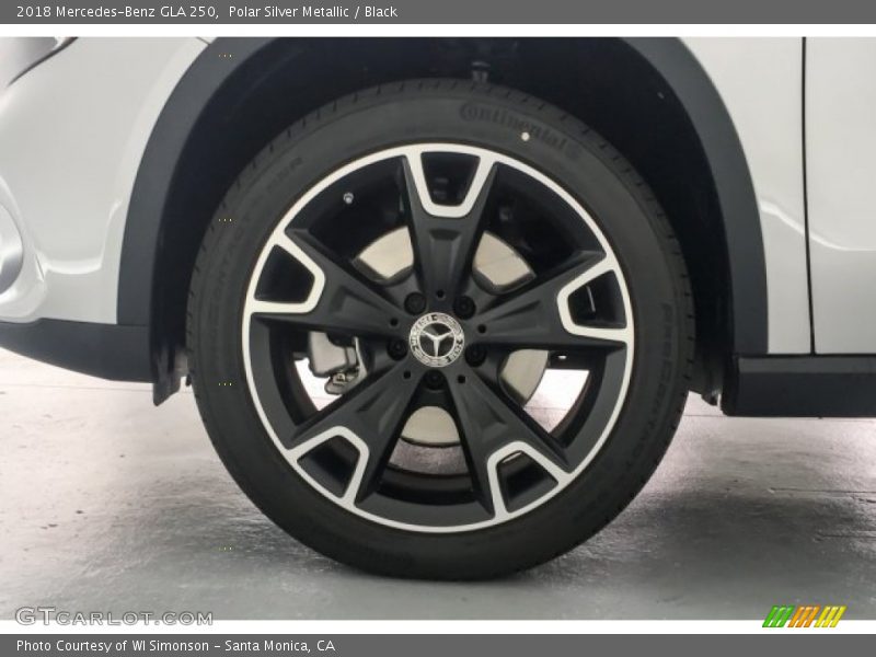 Polar Silver Metallic / Black 2018 Mercedes-Benz GLA 250