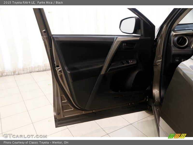 Pyrite Mica / Black 2015 Toyota RAV4 LE
