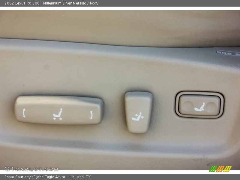 Millennium Silver Metallic / Ivory 2002 Lexus RX 300