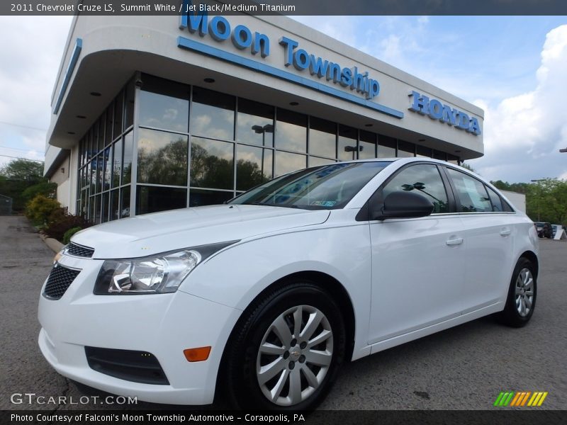 Summit White / Jet Black/Medium Titanium 2011 Chevrolet Cruze LS