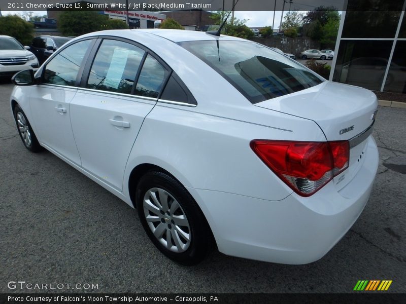Summit White / Jet Black/Medium Titanium 2011 Chevrolet Cruze LS