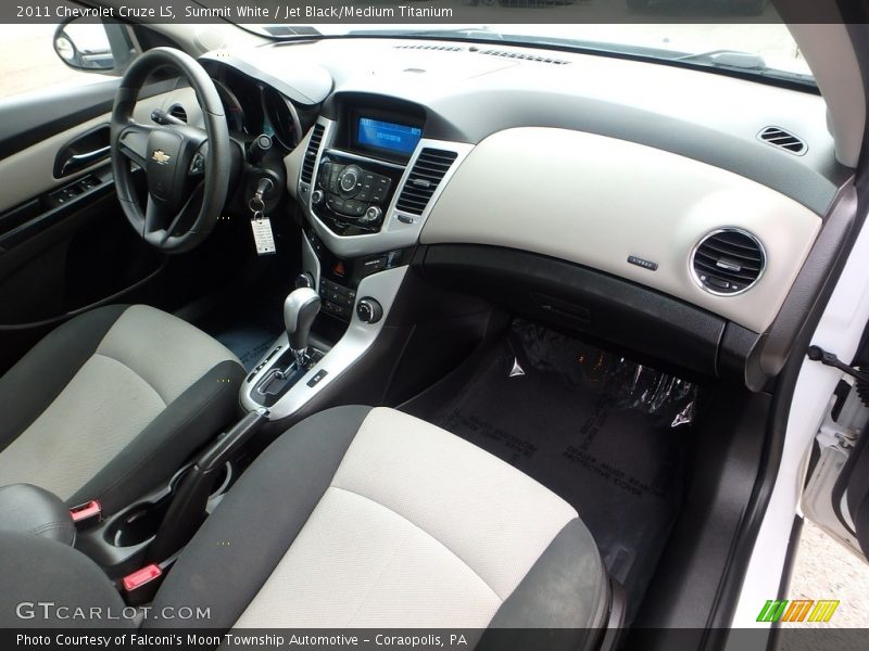 Summit White / Jet Black/Medium Titanium 2011 Chevrolet Cruze LS