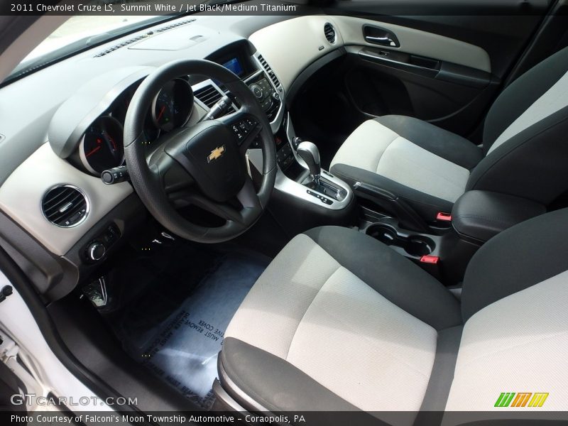 Summit White / Jet Black/Medium Titanium 2011 Chevrolet Cruze LS