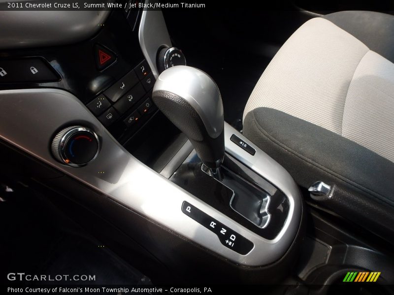 Summit White / Jet Black/Medium Titanium 2011 Chevrolet Cruze LS
