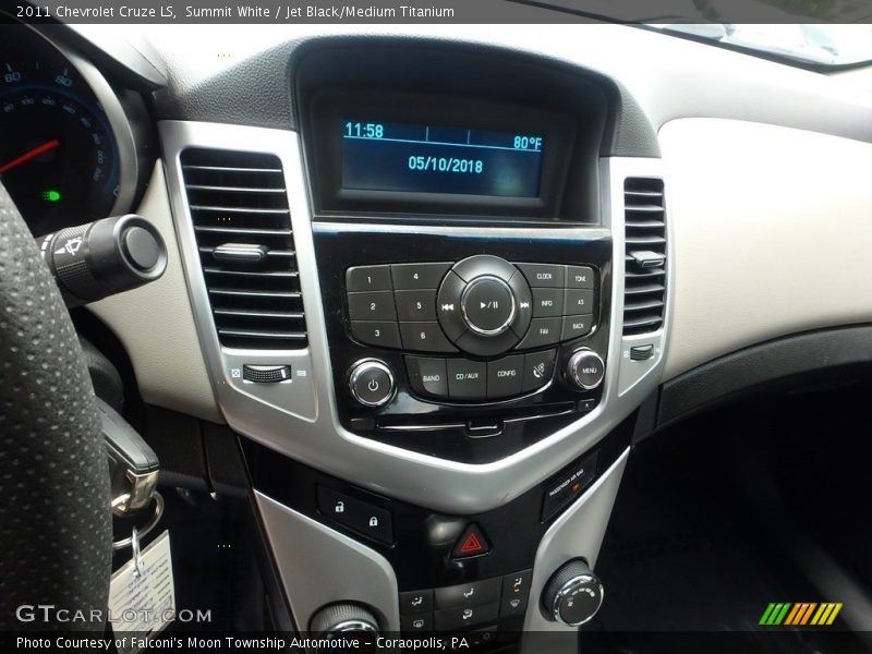 Summit White / Jet Black/Medium Titanium 2011 Chevrolet Cruze LS