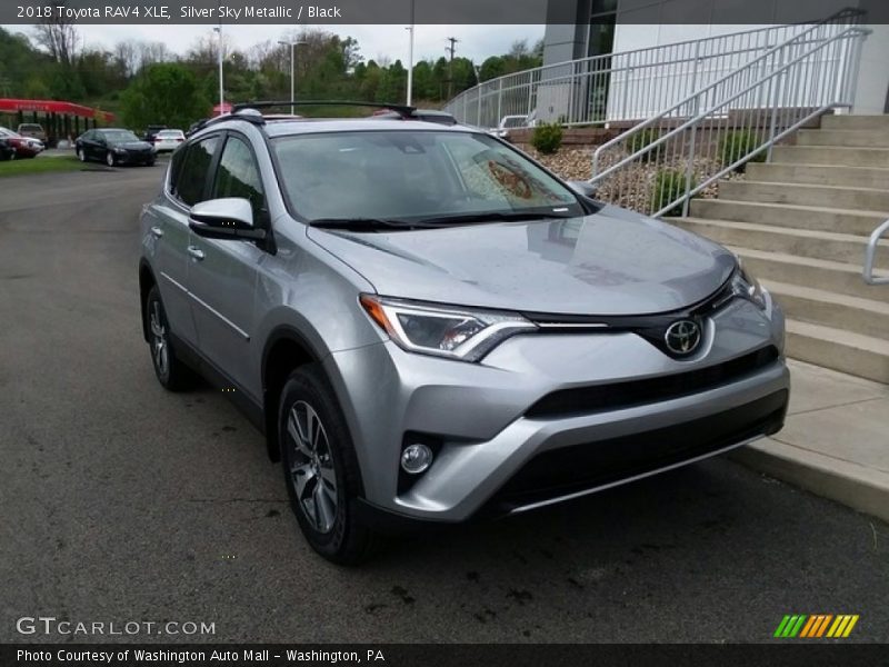 Front 3/4 View of 2018 RAV4 XLE
