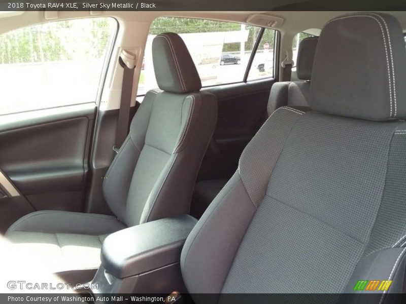 Silver Sky Metallic / Black 2018 Toyota RAV4 XLE