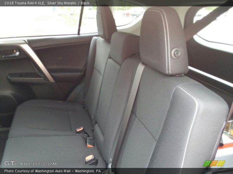 Silver Sky Metallic / Black 2018 Toyota RAV4 XLE