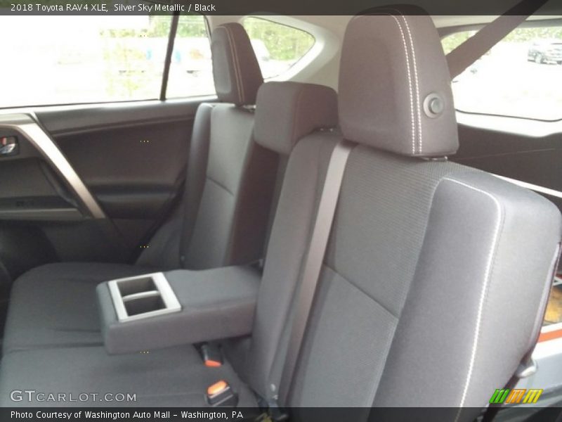 Silver Sky Metallic / Black 2018 Toyota RAV4 XLE