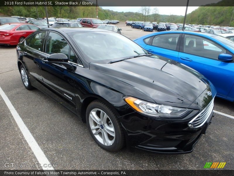 Front 3/4 View of 2018 Fusion Hybrid SE