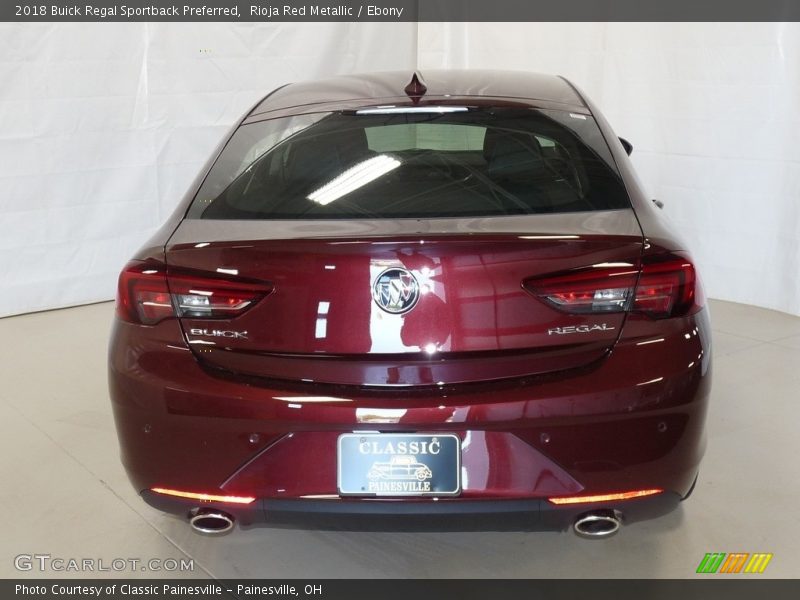 Rioja Red Metallic / Ebony 2018 Buick Regal Sportback Preferred