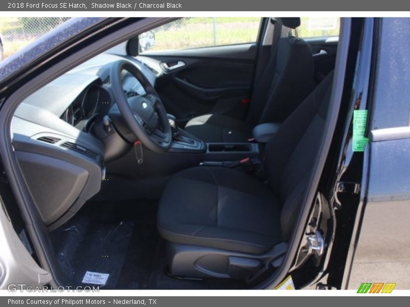 Shadow Black / Charcoal Black 2018 Ford Focus SE Hatch