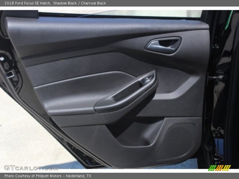 Shadow Black / Charcoal Black 2018 Ford Focus SE Hatch