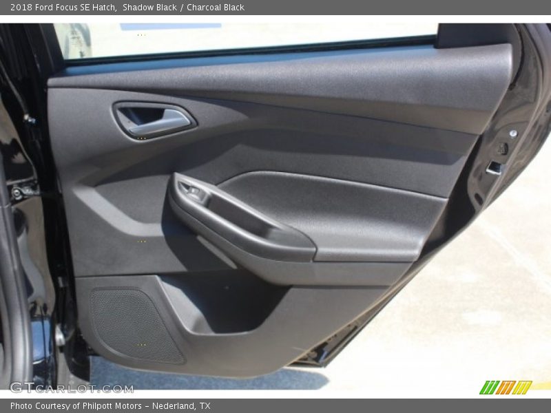 Shadow Black / Charcoal Black 2018 Ford Focus SE Hatch