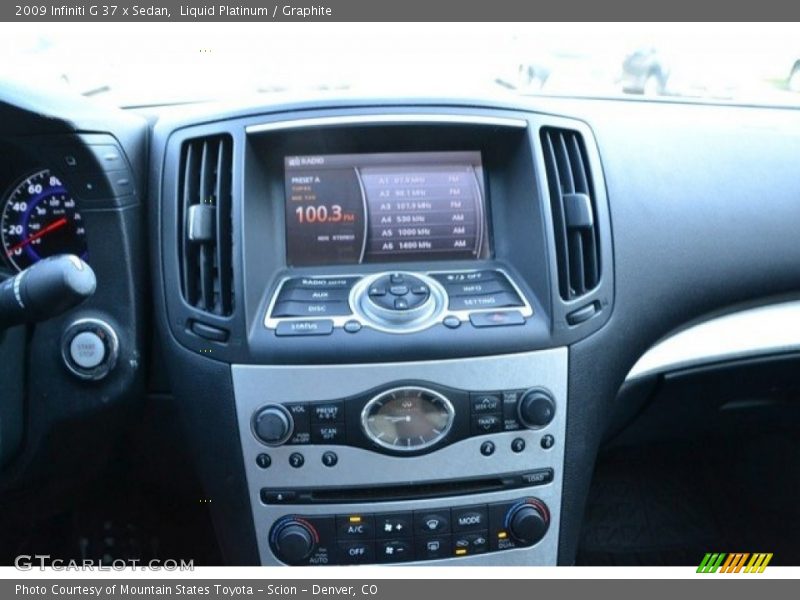 Liquid Platinum / Graphite 2009 Infiniti G 37 x Sedan