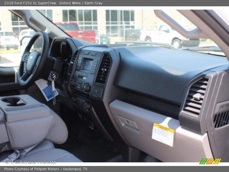 Oxford White / Earth Gray 2018 Ford F150 XL SuperCrew