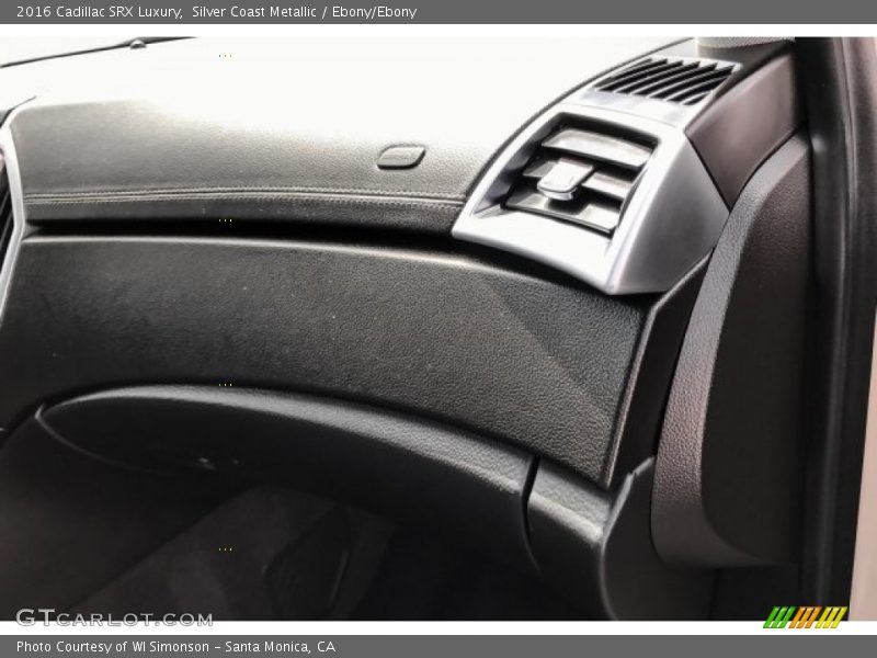 Silver Coast Metallic / Ebony/Ebony 2016 Cadillac SRX Luxury