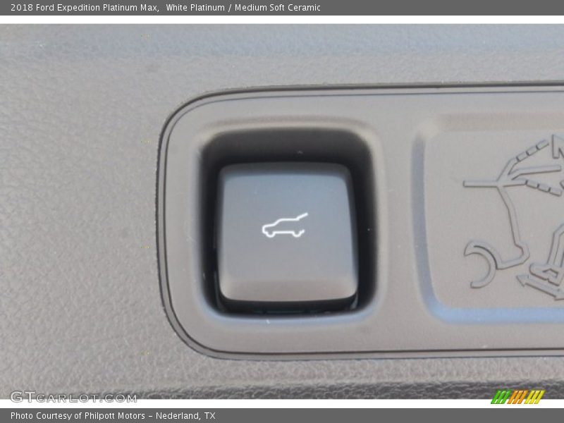 White Platinum / Medium Soft Ceramic 2018 Ford Expedition Platinum Max