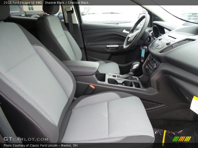 Shadow Black / Charcoal Black 2018 Ford Escape SE 4WD