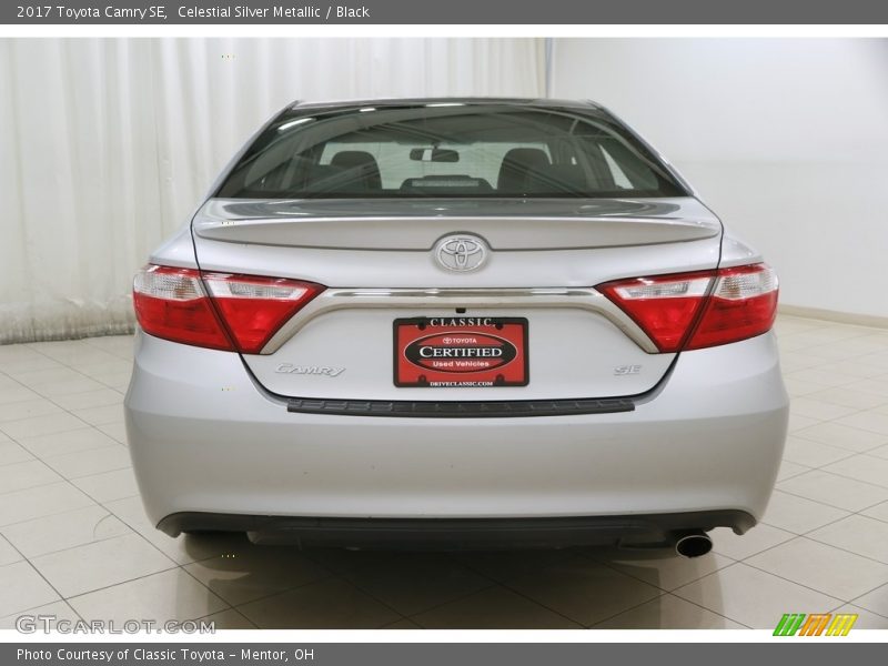 Celestial Silver Metallic / Black 2017 Toyota Camry SE