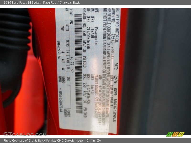 Race Red / Charcoal Black 2016 Ford Focus SE Sedan