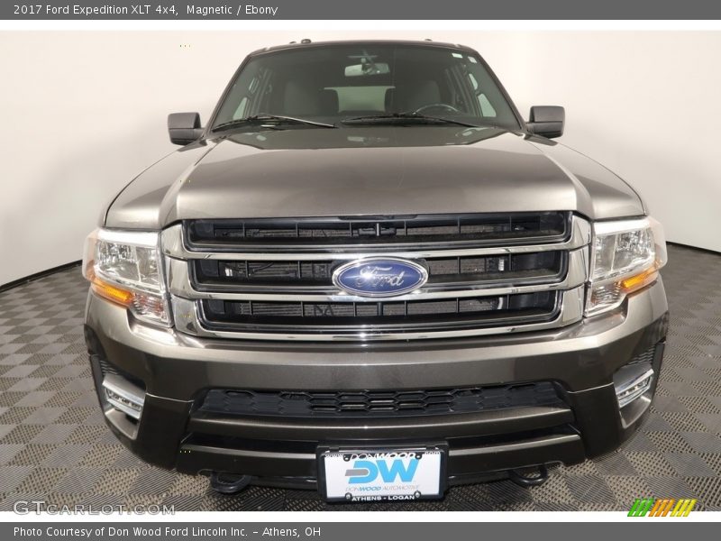 Magnetic / Ebony 2017 Ford Expedition XLT 4x4