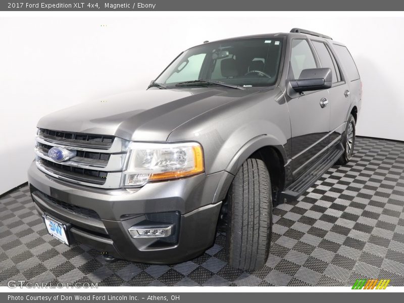 Magnetic / Ebony 2017 Ford Expedition XLT 4x4