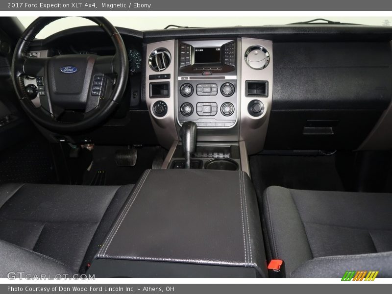 Magnetic / Ebony 2017 Ford Expedition XLT 4x4