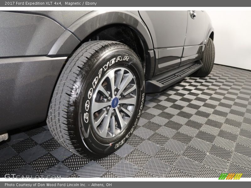 Magnetic / Ebony 2017 Ford Expedition XLT 4x4