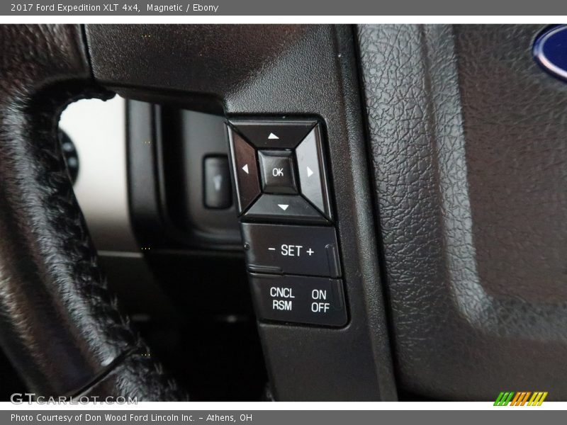 Magnetic / Ebony 2017 Ford Expedition XLT 4x4