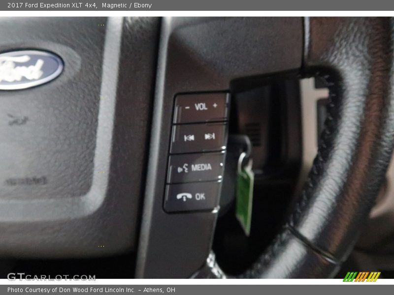 Magnetic / Ebony 2017 Ford Expedition XLT 4x4