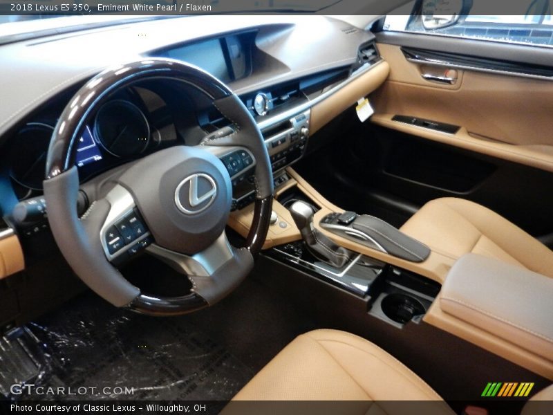 Eminent White Pearl / Flaxen 2018 Lexus ES 350