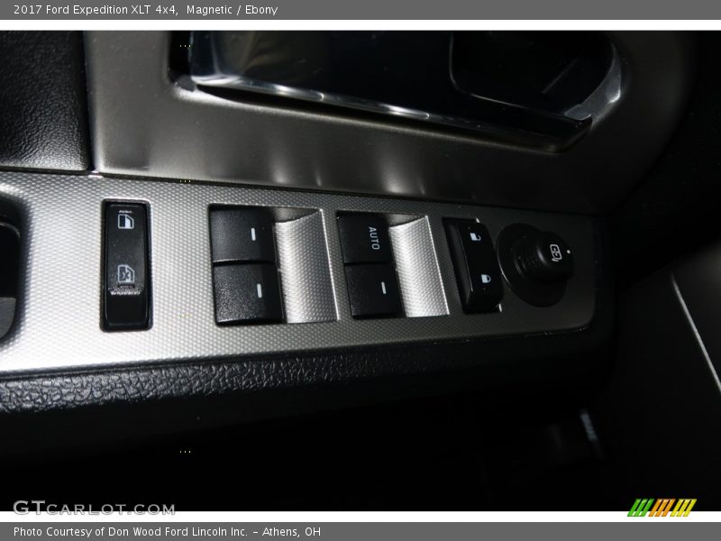 Magnetic / Ebony 2017 Ford Expedition XLT 4x4