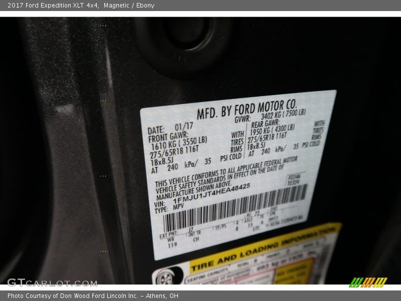 Magnetic / Ebony 2017 Ford Expedition XLT 4x4