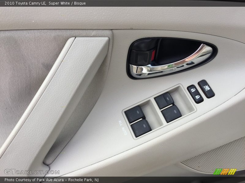 Super White / Bisque 2010 Toyota Camry LE