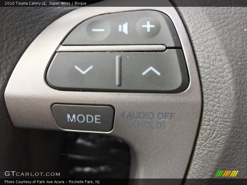 Super White / Bisque 2010 Toyota Camry LE