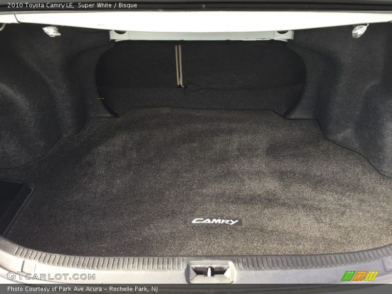 Super White / Bisque 2010 Toyota Camry LE