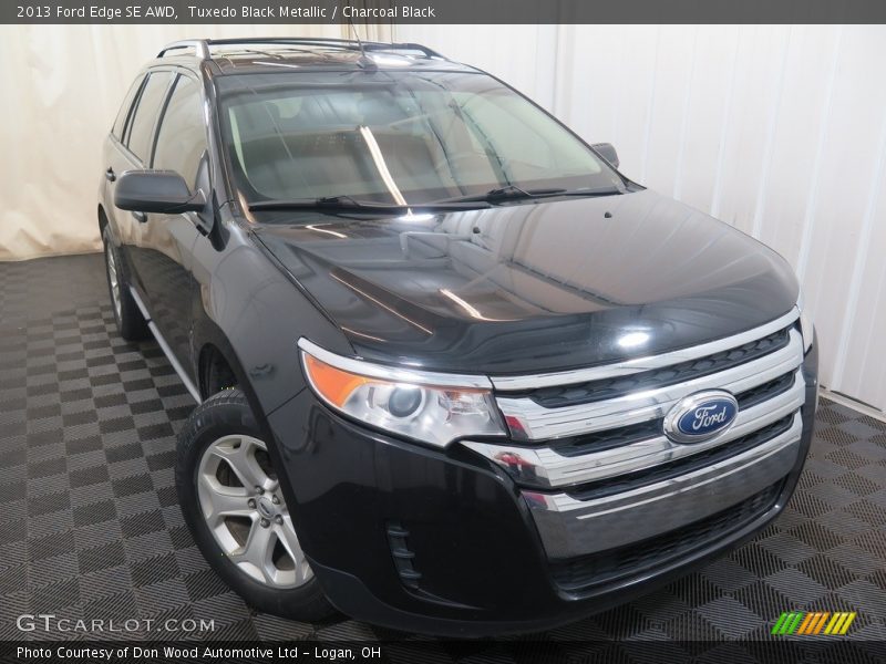 Tuxedo Black Metallic / Charcoal Black 2013 Ford Edge SE AWD