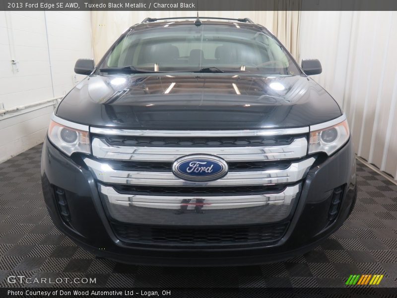 Tuxedo Black Metallic / Charcoal Black 2013 Ford Edge SE AWD