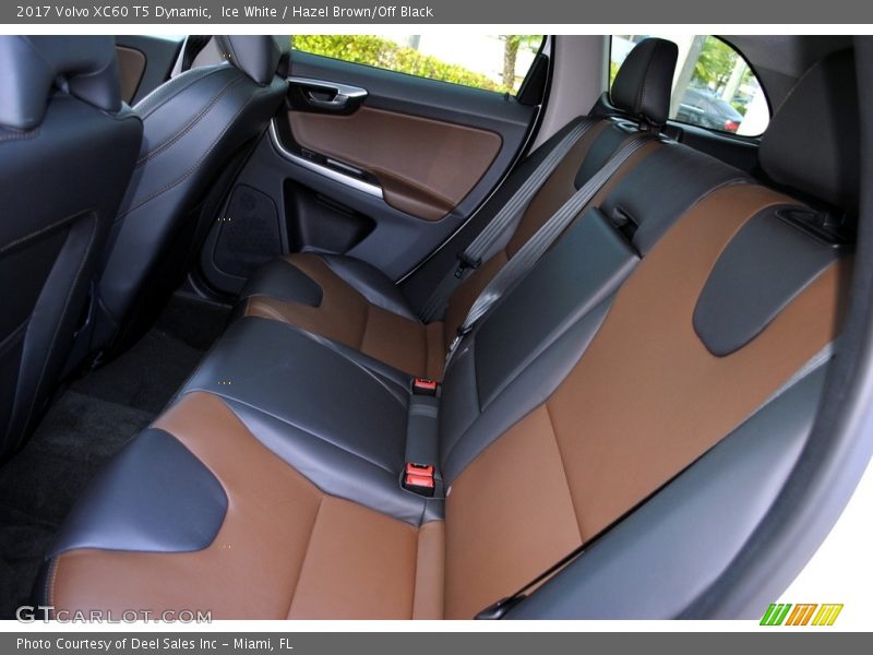 Rear Seat of 2017 XC60 T5 Dynamic